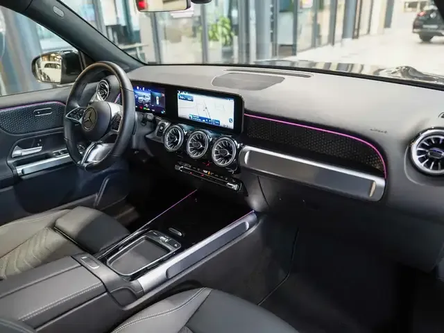 Mercedes-Benz EQB 300