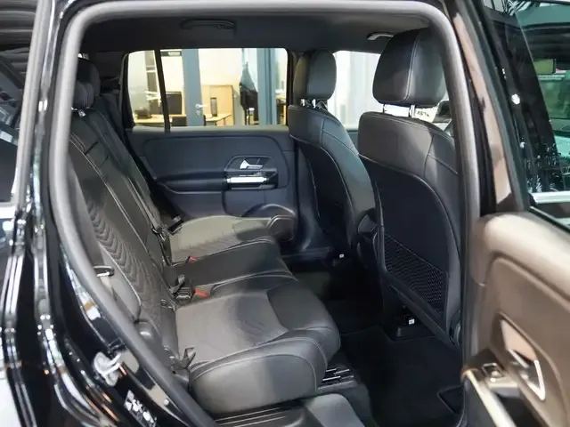Mercedes-Benz EQB 300