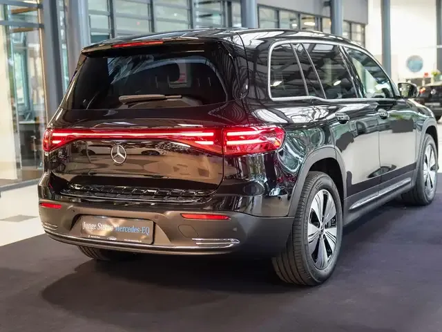 Mercedes-Benz EQB 300