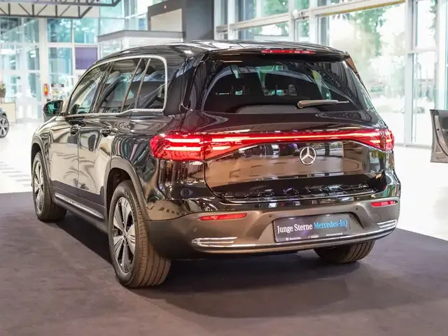 Mercedes-Benz EQB 300