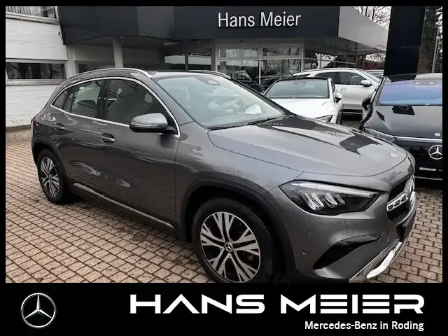Mercedes-Benz GLA 180