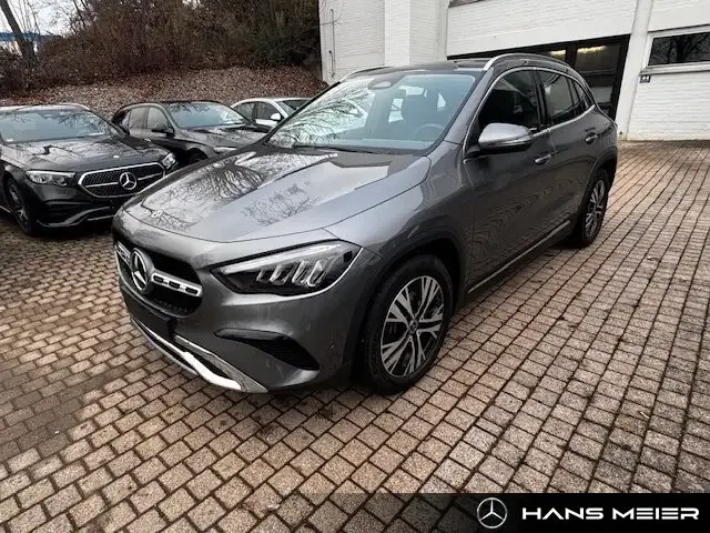 Mercedes-Benz GLA 180