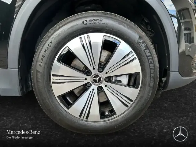 Mercedes-Benz EQA 300