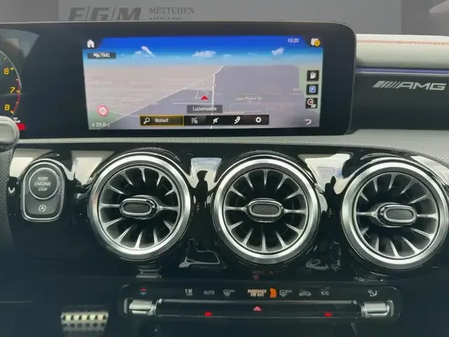 Mercedes-Benz CLA 35 AMG