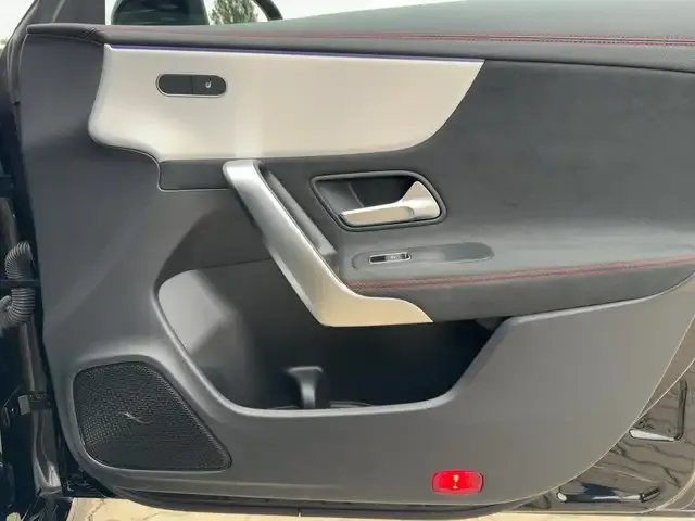 Mercedes-Benz CLA 35 AMG