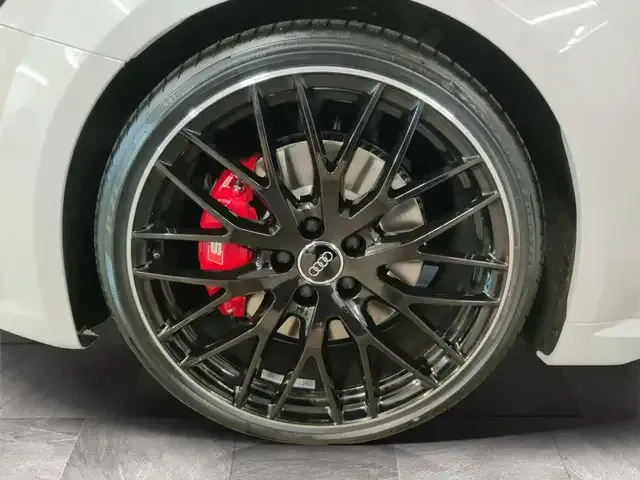 Audi TTS