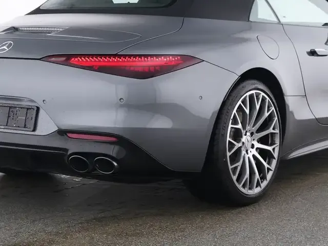 Mercedes-Benz SL 43 AMG