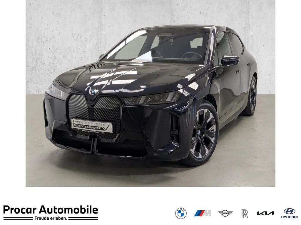 BMW iX