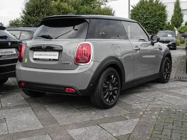 MINI Cooper SE