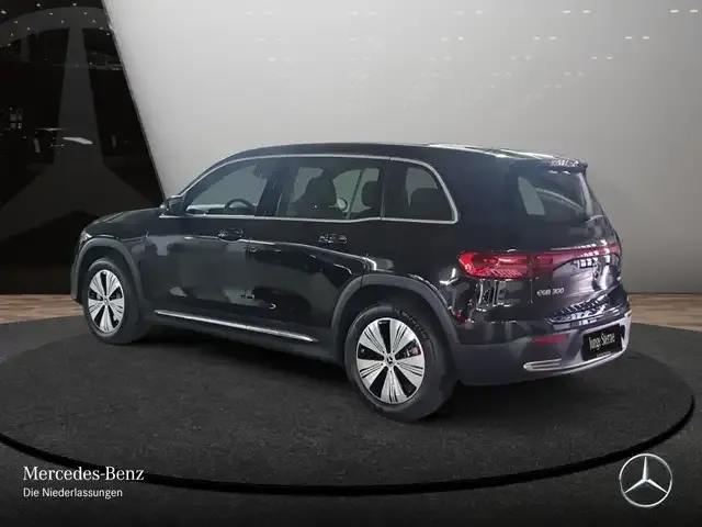 Mercedes-Benz EQB 300