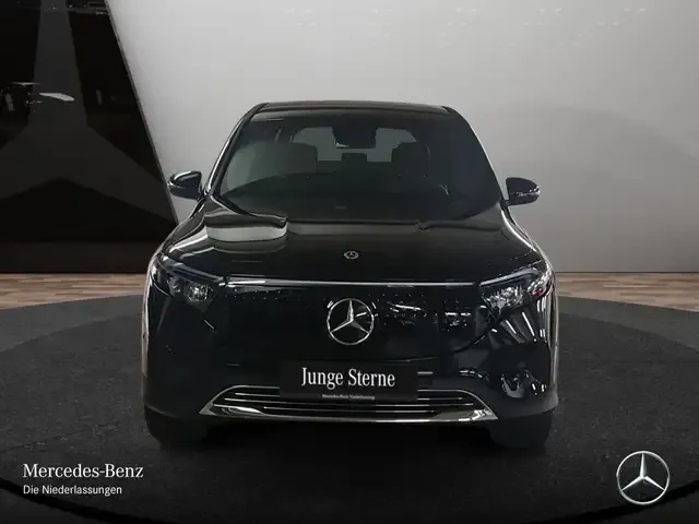 Mercedes-Benz EQB 300