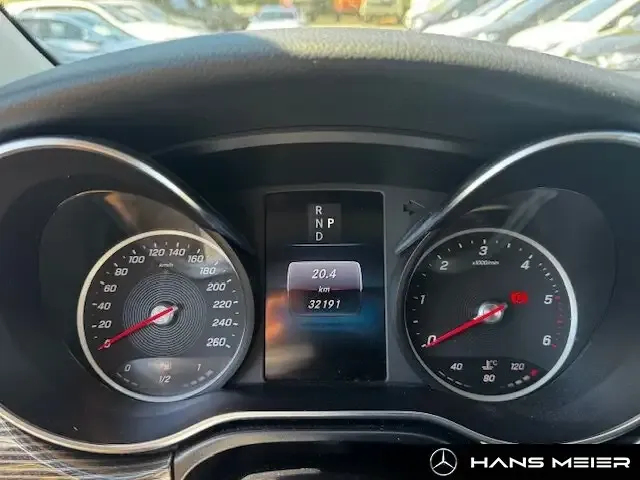 Mercedes-Benz V 250
