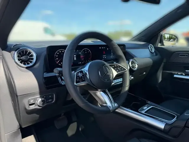 Mercedes-Benz GLA 180