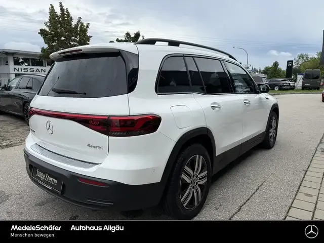 Mercedes-Benz EQB 300
