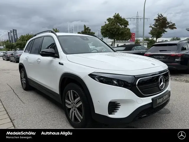 Mercedes-Benz EQB 300