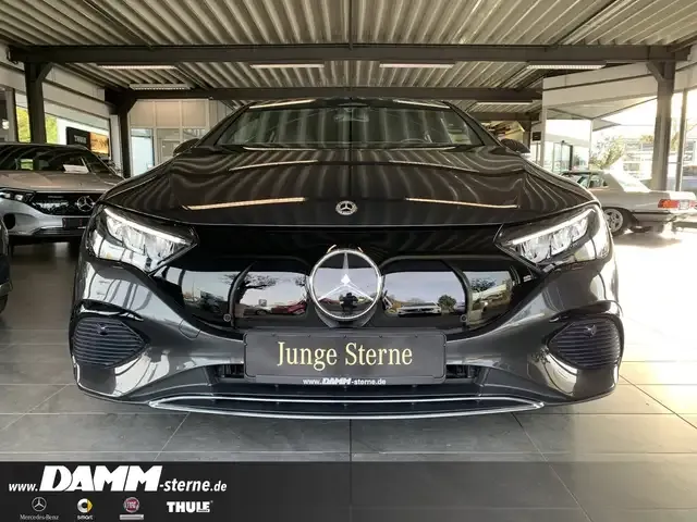 Mercedes-Benz EQE 300