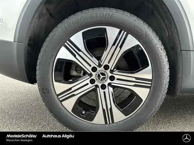 Mercedes-Benz EQB 350