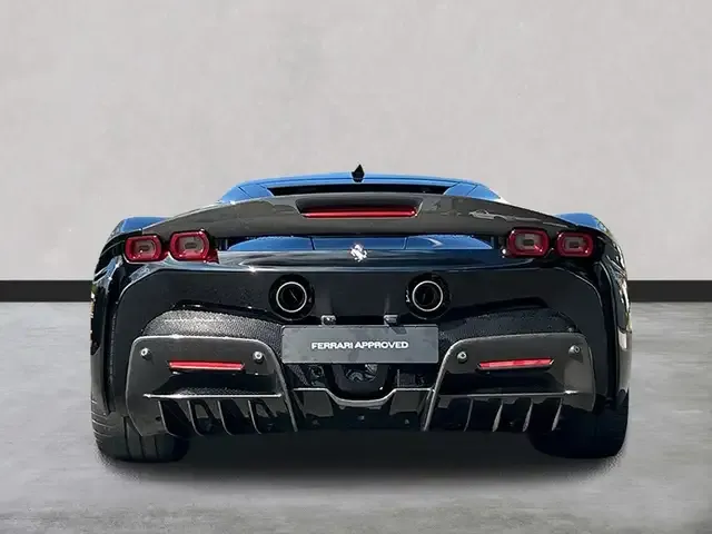 Ferrari SF90 Stradale