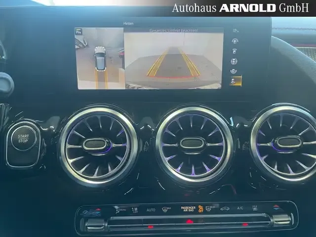 Mercedes-Benz EQA 300