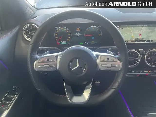 Mercedes-Benz EQA 300