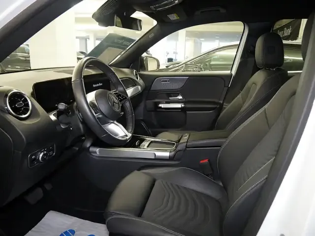 Mercedes-Benz GLB 250