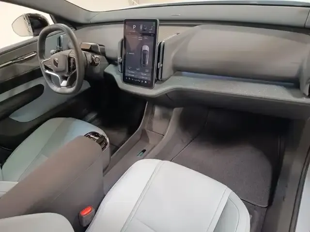 Volvo EX30