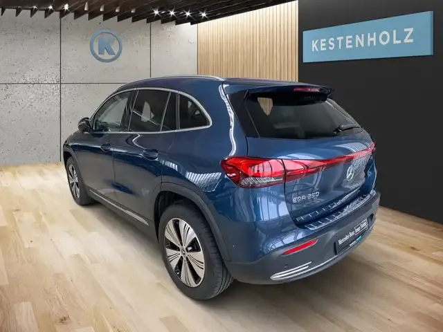 Mercedes-Benz EQA 250