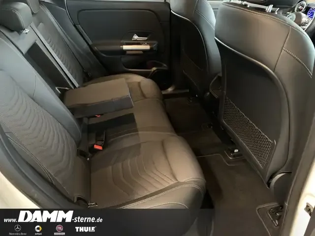 Mercedes-Benz EQA 300