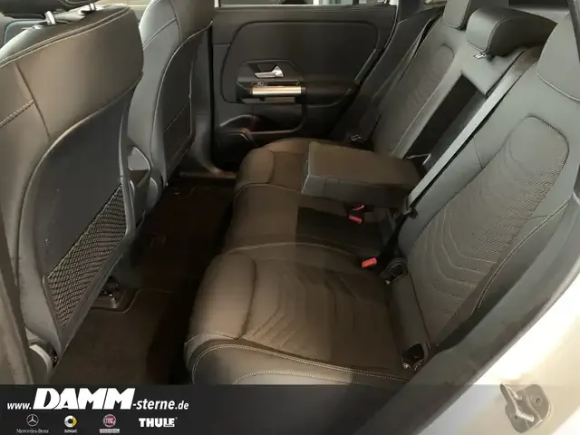 Mercedes-Benz EQA 300