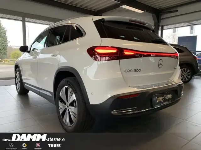 Mercedes-Benz EQA 300