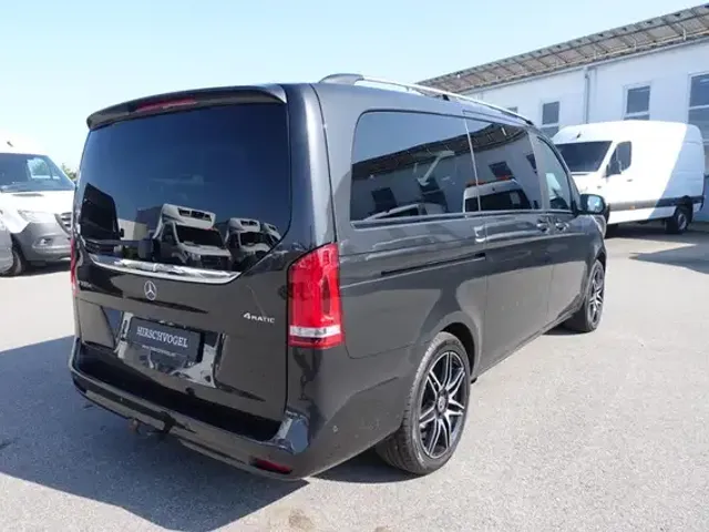 Mercedes-Benz V 300