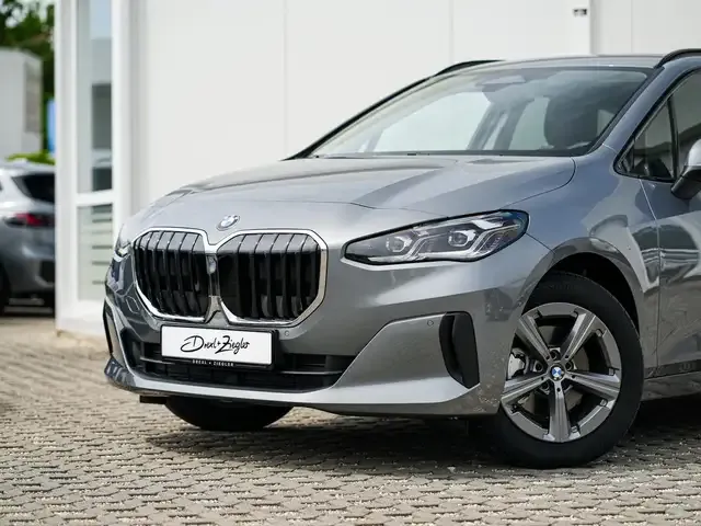 BMW 220