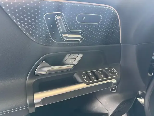 Mercedes-Benz EQB 350