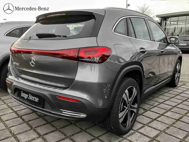 Mercedes-Benz EQA 250