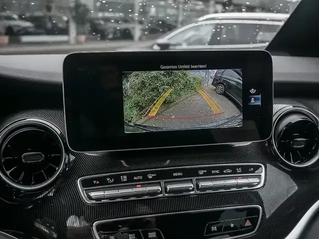 Mercedes-Benz V 250