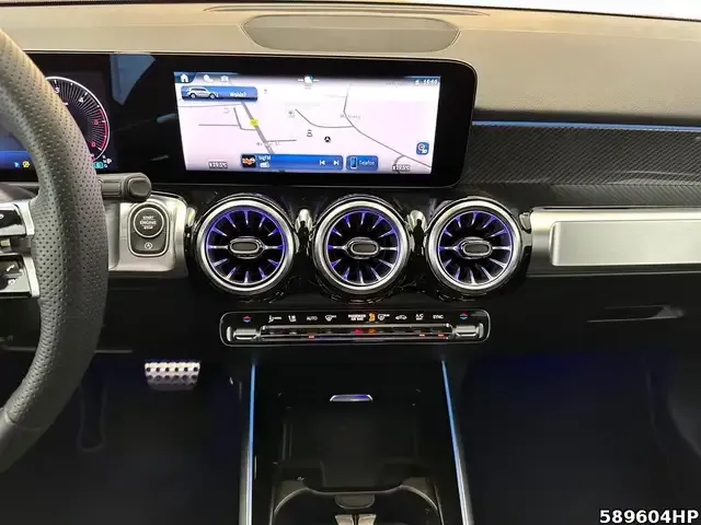 Mercedes-Benz GLB 200
