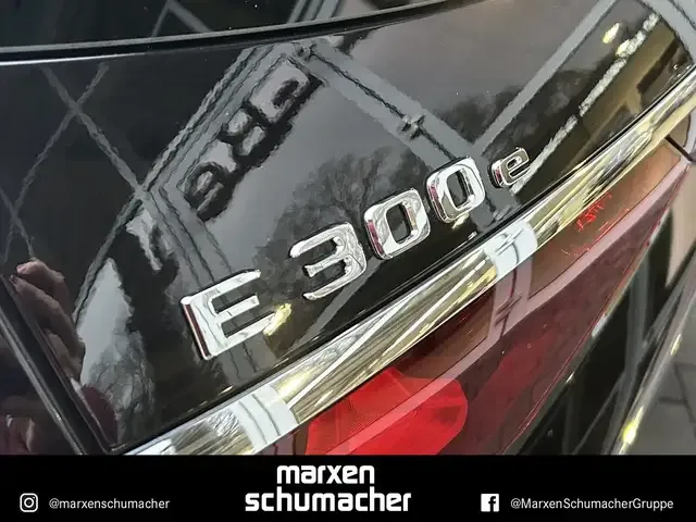 Mercedes-Benz E 300