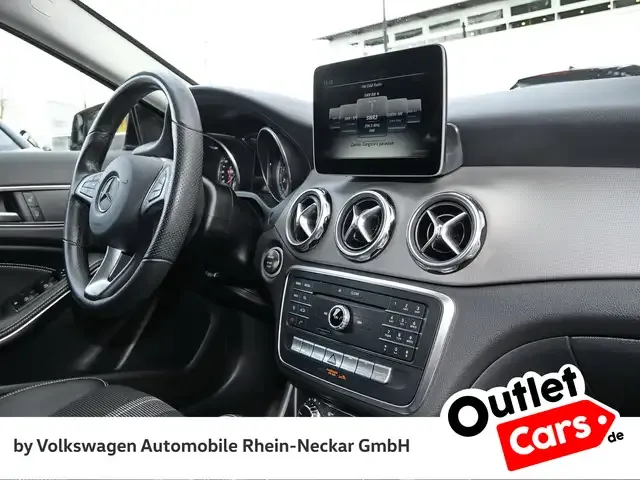 Mercedes-Benz GLA 180