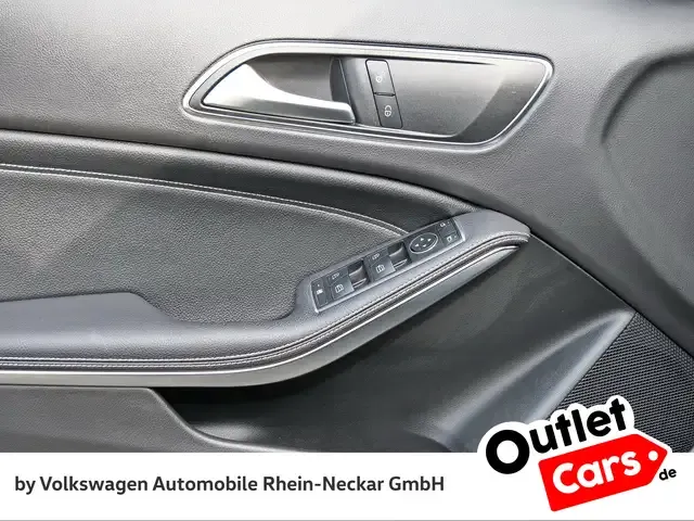 Mercedes-Benz GLA 180