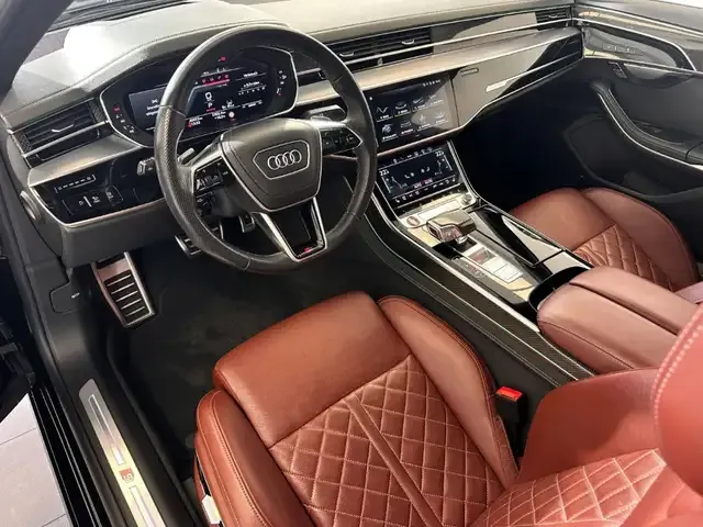 Audi S8
