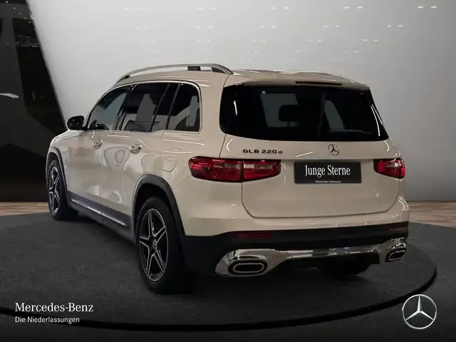 Mercedes-Benz GLB 220