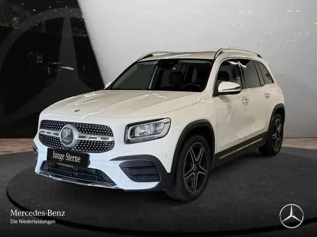 Mercedes-Benz GLB 220