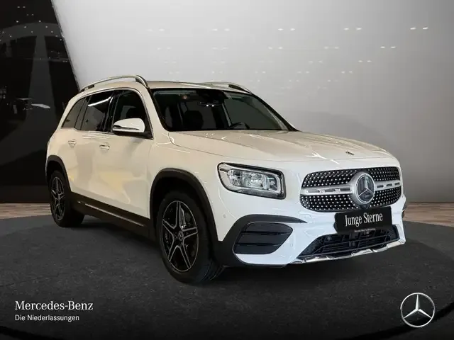 Mercedes-Benz GLB 220