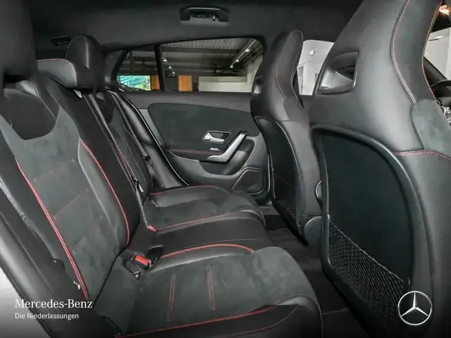 Mercedes-Benz CLA 220