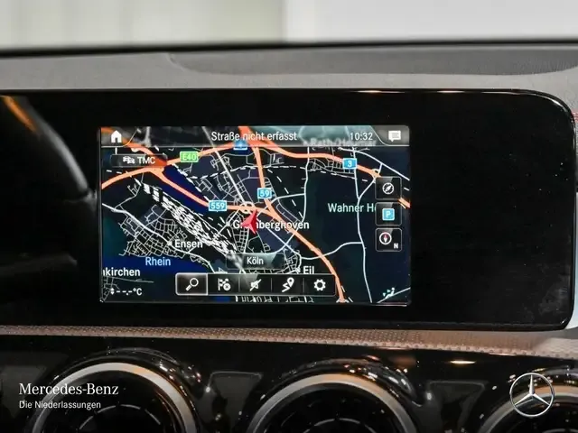 Mercedes-Benz CLA 220