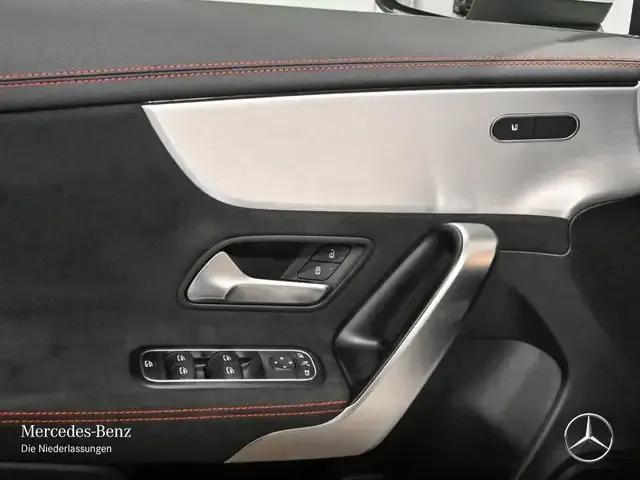 Mercedes-Benz CLA 220