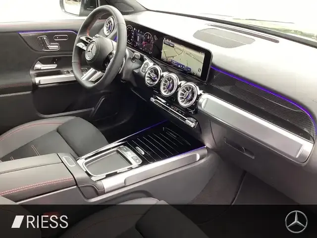 Mercedes-Benz GLB 250