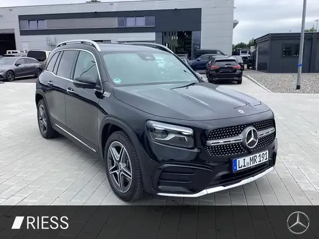Mercedes-Benz GLB 250