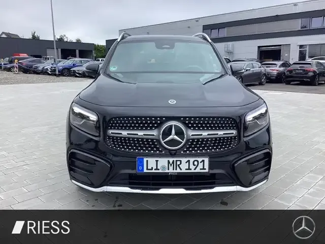 Mercedes-Benz GLB 250