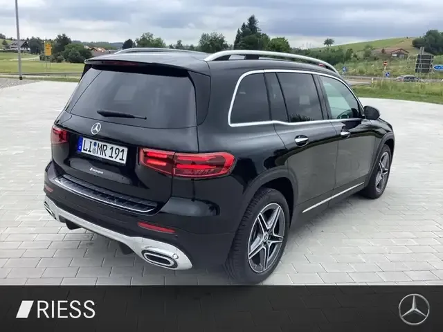 Mercedes-Benz GLB 250